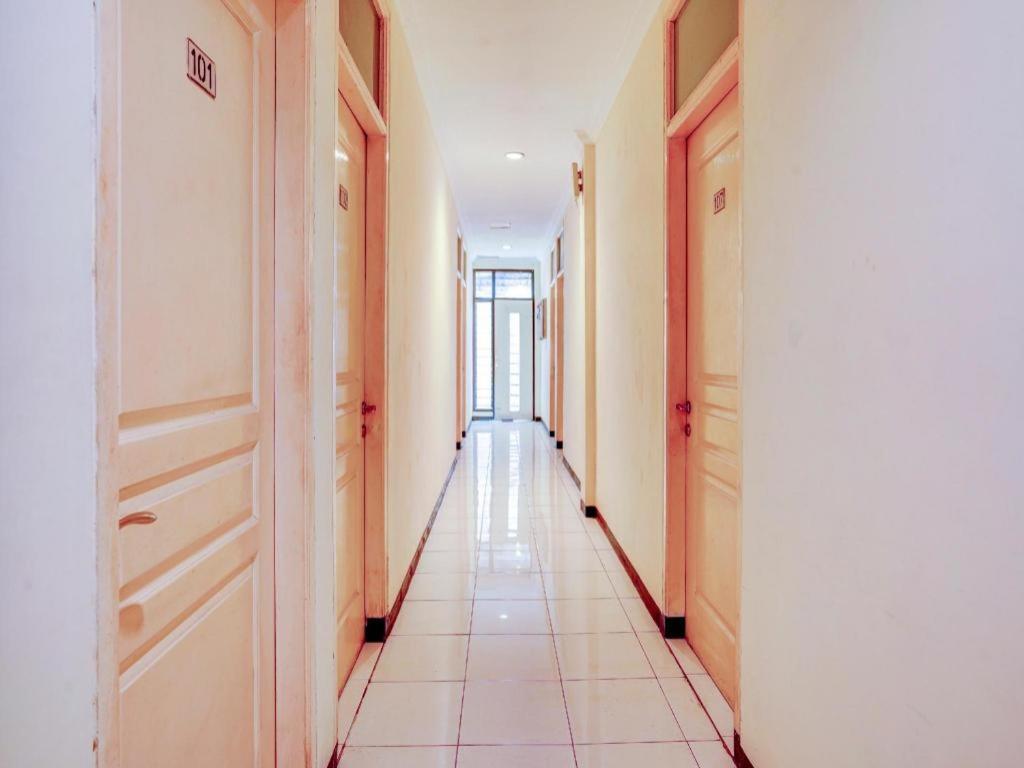 Hotel Oyo Flagship 90425 22