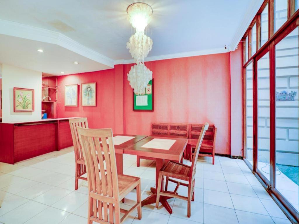 Oyo Flagship 90425 22 Hotel 3*