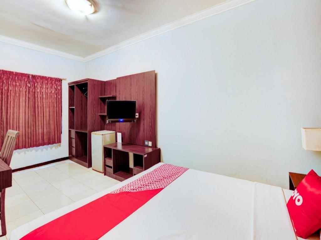 Oyo Flagship 90425 22 Hotel