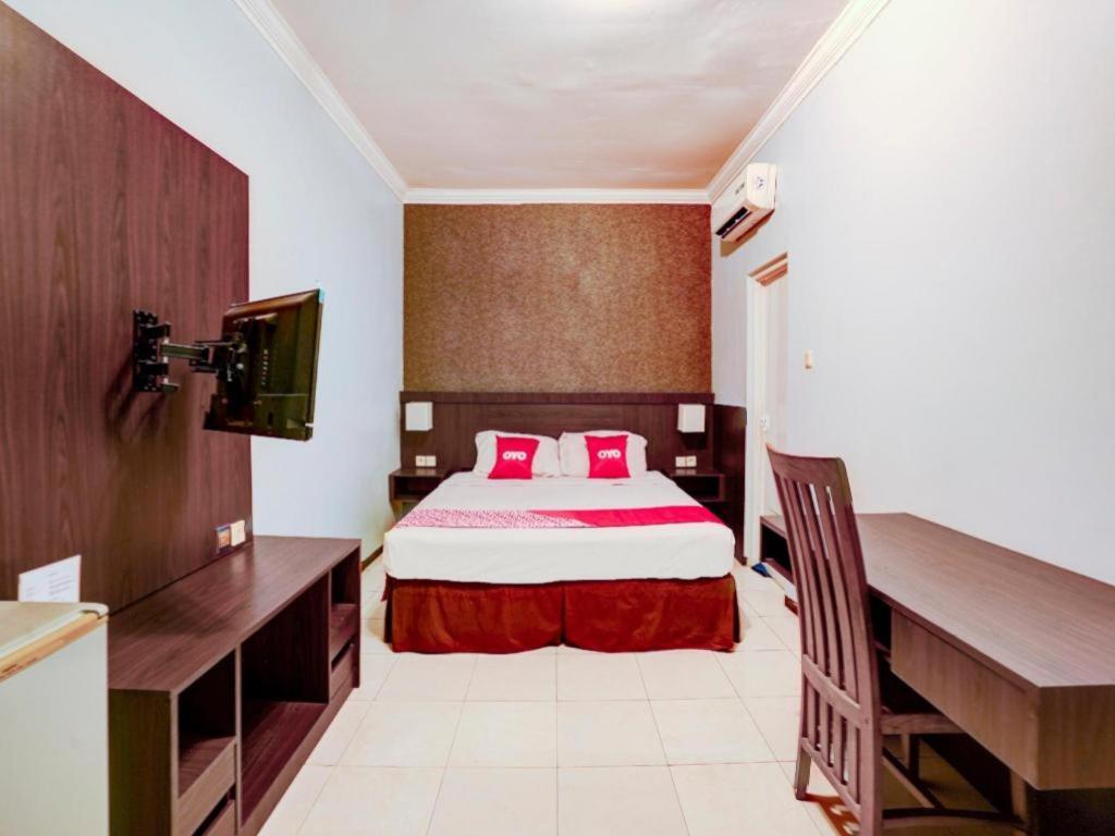 Oyo Flagship 90425 22 Hotel 3*