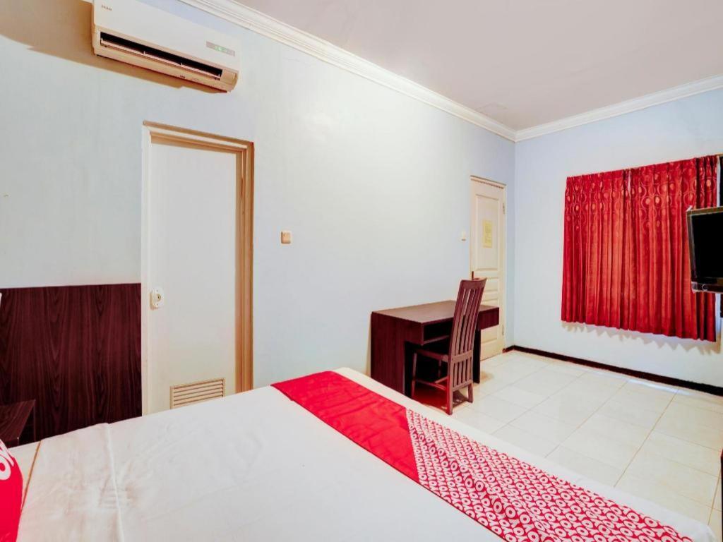 Oyo Flagship 90425 22 Hotel 3*